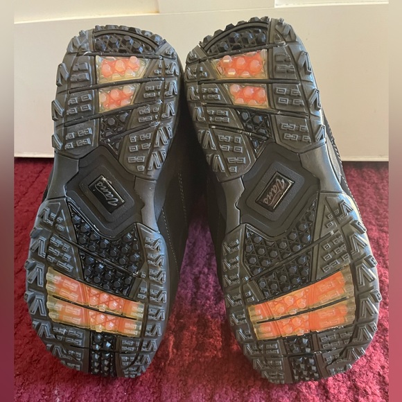 Vans 'Veil' Snowboard Boots…like new! Fits 9-9.5 with wool socks. - Picture 6 of 8